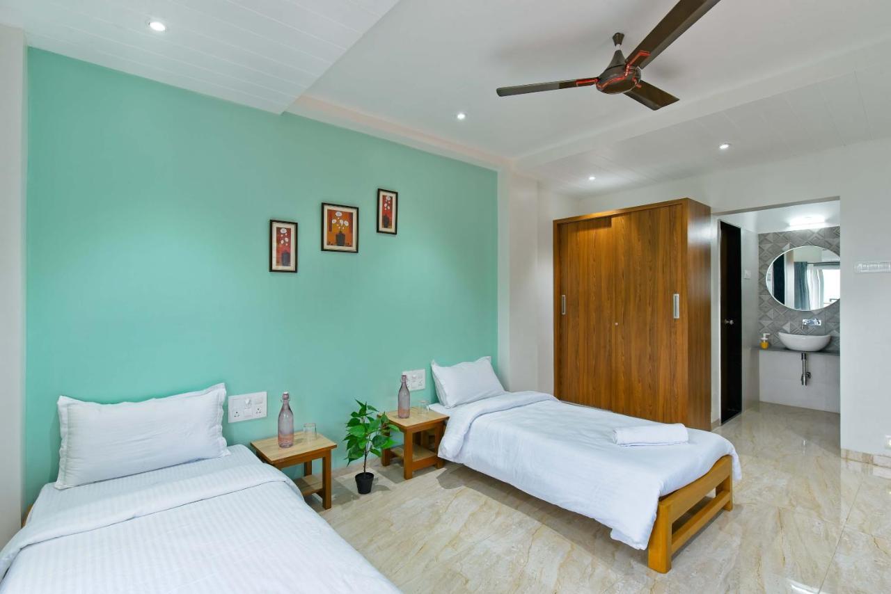Villa Saffronstays Riverdale, Mulshi - Lakefront With Pool And Mountain View *